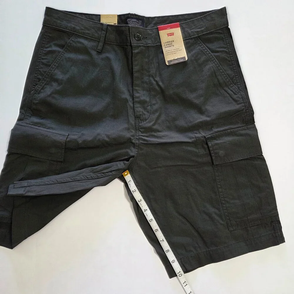 Levi’s Carrier Cargo 100% Cotton Shorts, Men’s Size 32, Dark Olive/Charcoal